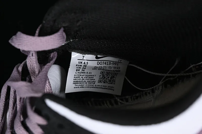 All categories Nk SB Dunk series Nk SB Dunk Low low-top sneakers Z version Nk Dunk Low SP black and white purple hook SB low-top sports and leisure sneakers DO7413-991